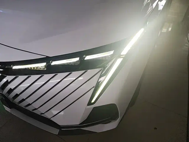 GAC Trumpchi Emkoo — Фото автомобиля 16