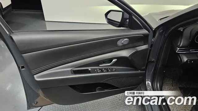 Hyundai AVANTE Новый Avante (CN7) — Фото автомобиля 24