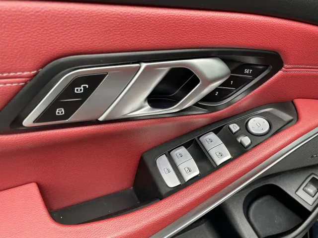 BMW 3 Series — Фото автомобиля 4