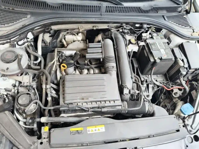 Volkswagen Sagitar — Фото автомобиля 10