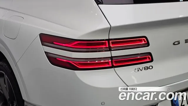 Genesis GV80 — Фото автомобиля 8