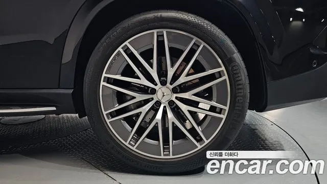 Mercedes-Benz GLE-Class — Фото автомобиля 14