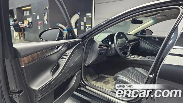 Genesis G80 Бензин 2.5 турбо AWD — Фото автомобиля 8