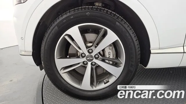Genesis GV80 2.5T Бензин AWD — Фото автомобиля 5