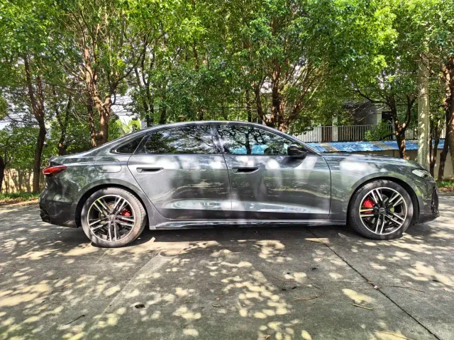 Audi A5L — Фото автомобиля 3