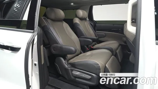 Kia Canival Новый Carnival 4 поколение Бензин 7 мест X Line — Фото автомобиля 9
