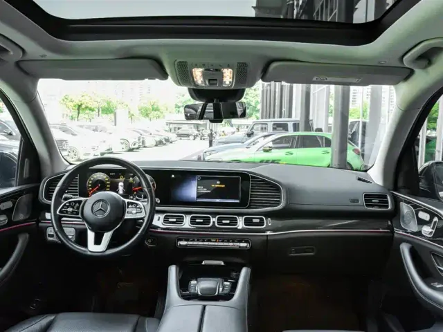 Mercedes-Benz GLE-Class — Фото автомобиля 15