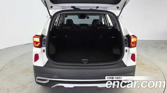 Kia Seltos Seltos Бензин 1.6 турбо 2WD — Фото автомобиля 20