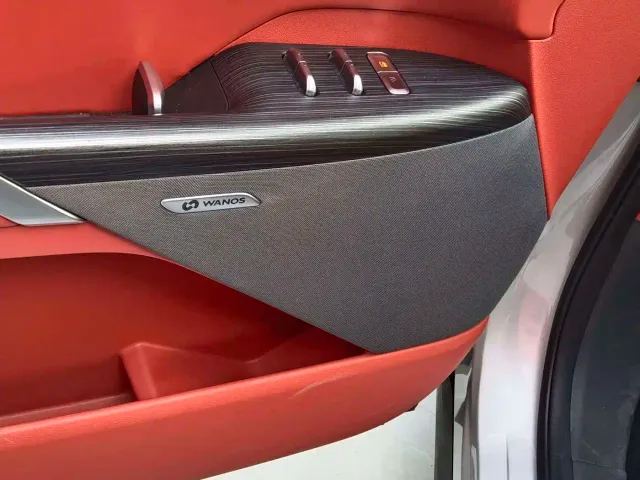 Dongfeng eπ 008 — Фото автомобиля 9