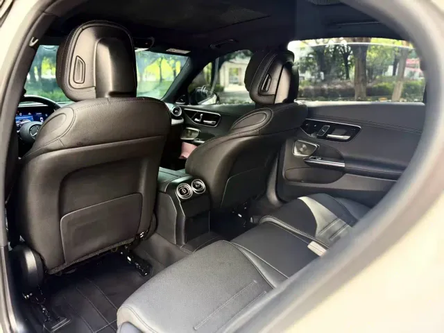Mercedes-Benz C-Class — Фото автомобиля 10