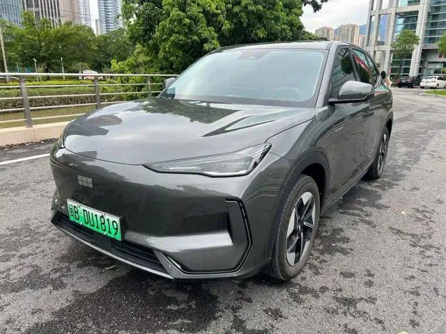 Changan Oshan Changan Oshan Z6 2022 Blue Whale 1.5T DCT Intelligent Premium — Фото автомобиля 3