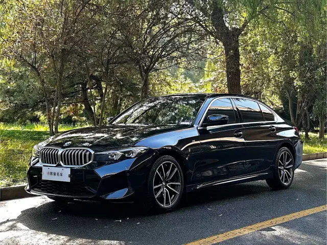 Фотография автомобиля — BMW 3 Series