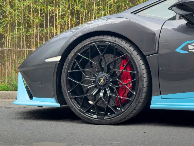 Lamborghini Huracan — Фото автомобиля 8