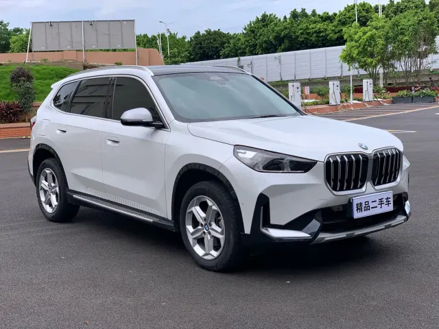 BMW X1 — Фото автомобиля 3