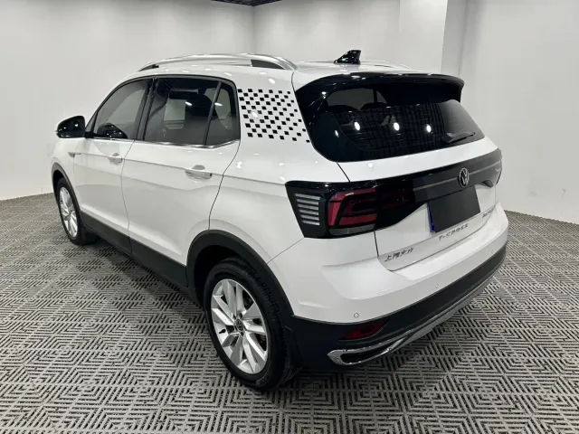 Volkswagen T-Cross — Фото автомобиля 9
