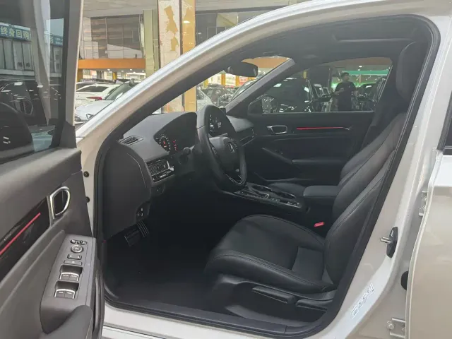 Honda Civic — Фото автомобиля 4