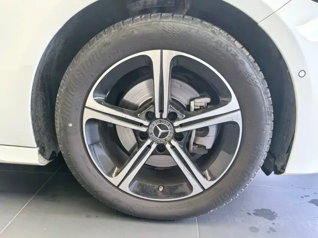 Mercedes-Benz A-Class — Фото автомобиля 5