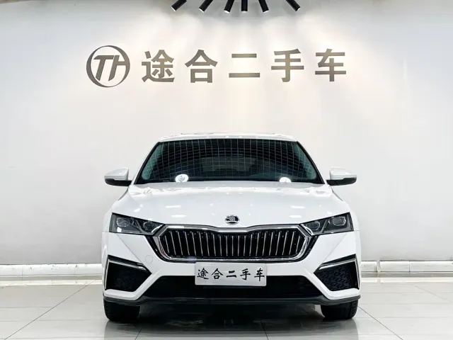 Skoda Octavia — Фото автомобиля 4