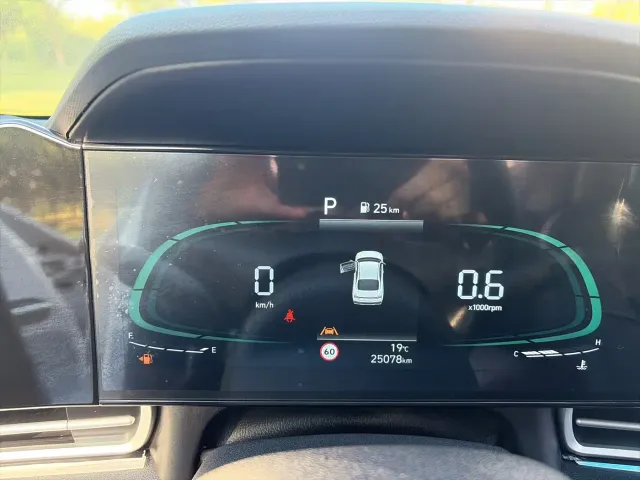 Hyundai Elantra — Фото автомобиля 10