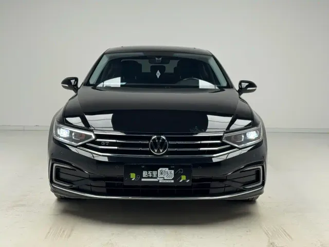 Volkswagen Magotan — Фото автомобиля 2
