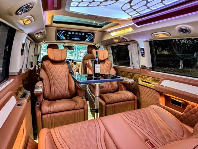 Mercedes-Benz V-Class — Фото автомобиля 28