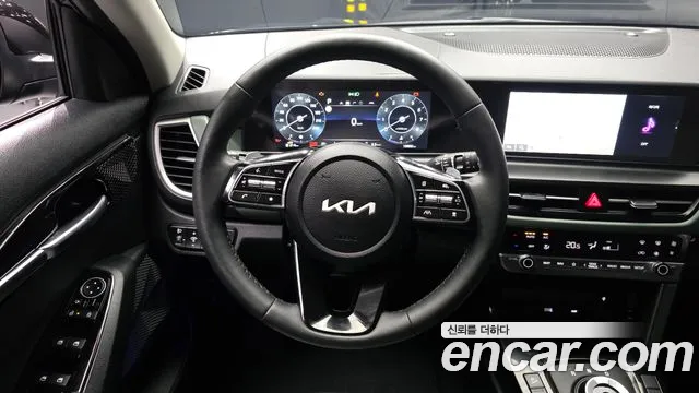 Kia Seltos — Фото автомобиля 19