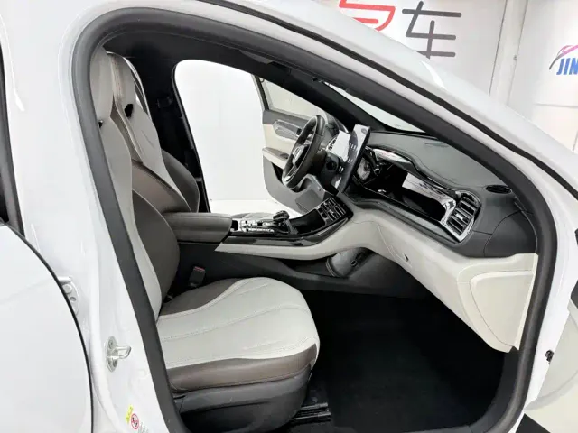 BYD Qin PLUS — Фото автомобиля 16
