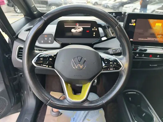 Volkswagen ID.3 — Фото автомобиля 10