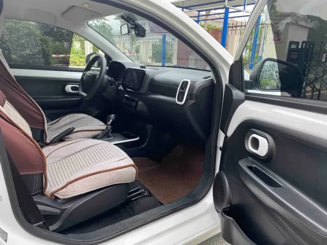 Roewe Clever — Фото автомобиля 6