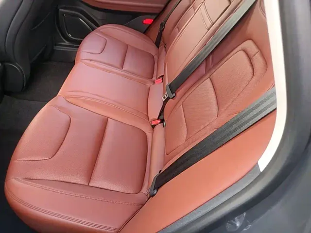 Lincoln Z — Фото автомобиля 16