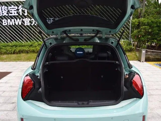 MINI Hatch — Фото автомобиля 8
