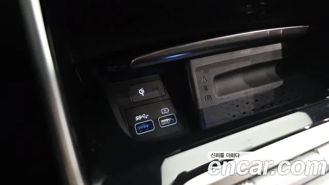 Genesis GV80 — Фото автомобиля 16