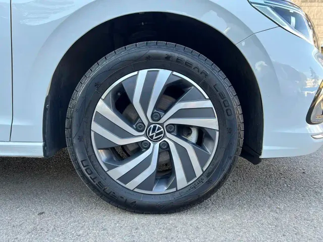 Volkswagen Bora — Фото автомобиля 15