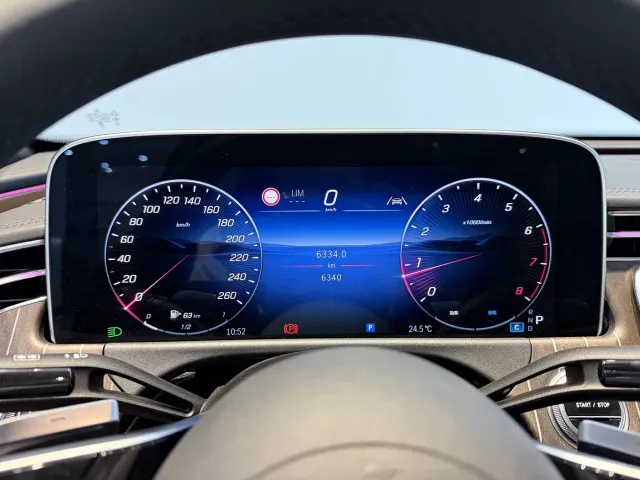 Mercedes-Benz E-Class — Фото автомобиля 9