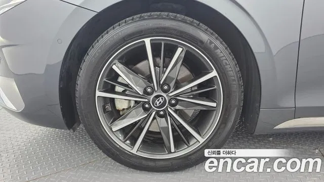 Hyundai Grandeur New — Фото автомобиля 5