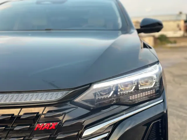 Dongfeng Yixuan MAX — Фото автомобиля 4