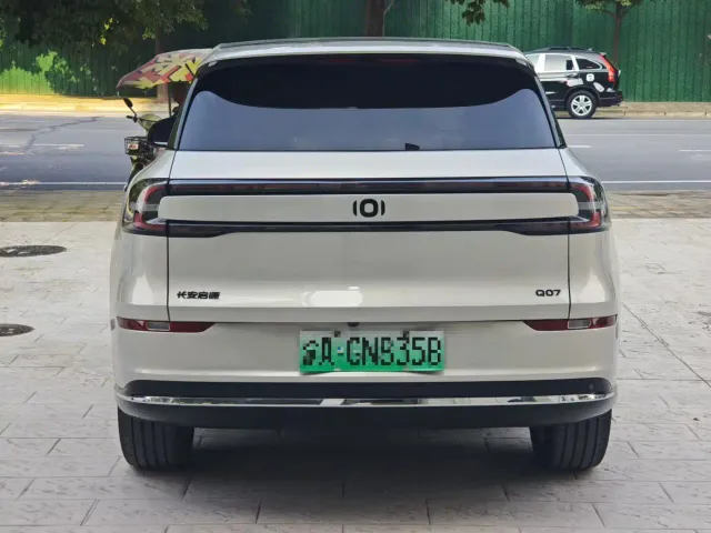 Changan Qiyuan Q07 — Фото автомобиля 8