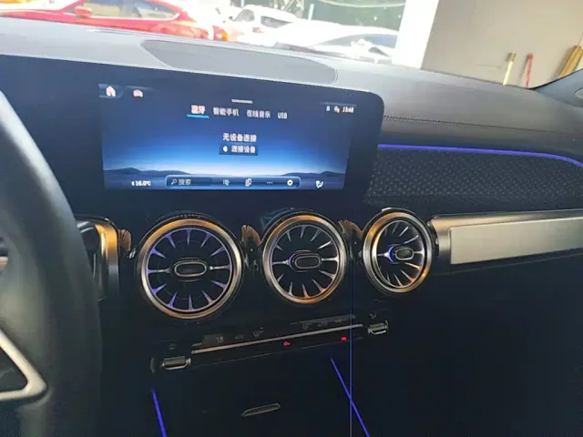 Mercedes-Benz GLB-Class — Фото автомобиля 12