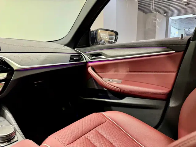 BMW 5 Series — Фото автомобиля 23