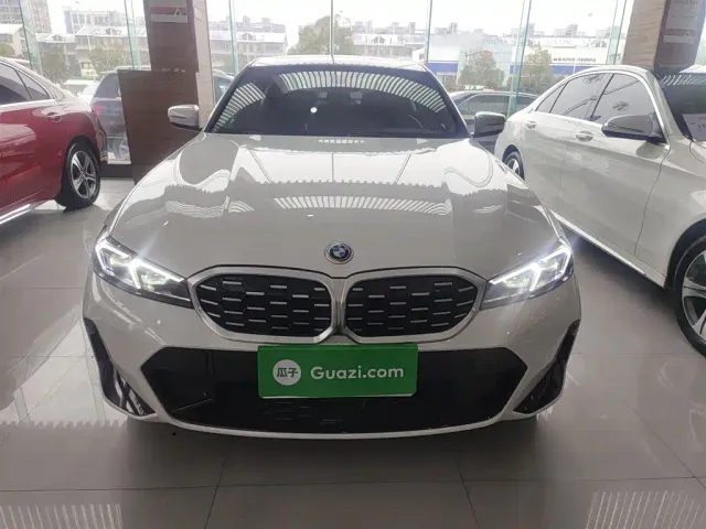 BMW 3 Series — Фото автомобиля 2