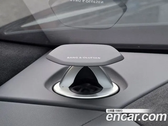 Lamborghini Urus — Фото автомобиля 17