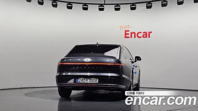 Hyundai Grandeur GN7 — Фото автомобиля 4