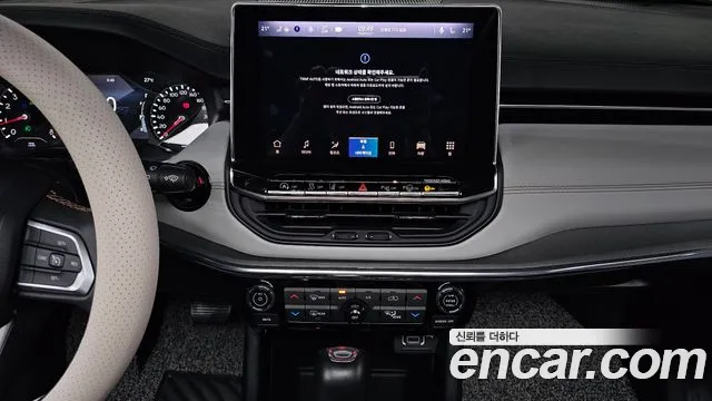 Jeep Compass — Фото автомобиля 12