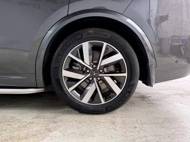 Li Auto L8 — Фото автомобиля 21
