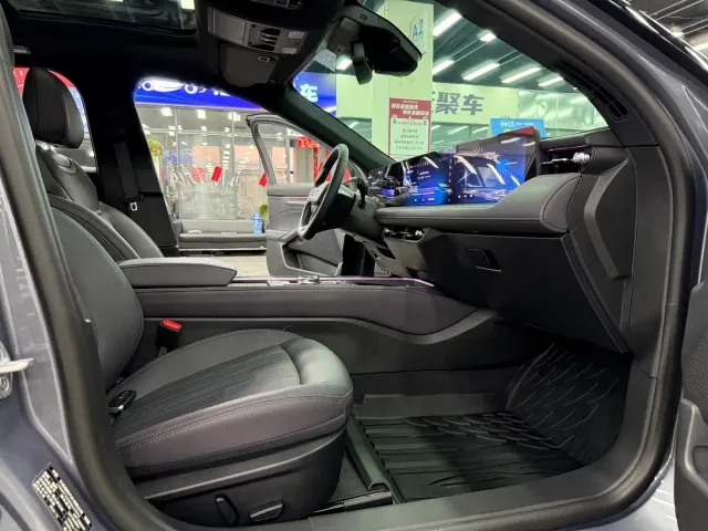 Ford Mondeo — Фото автомобиля 6