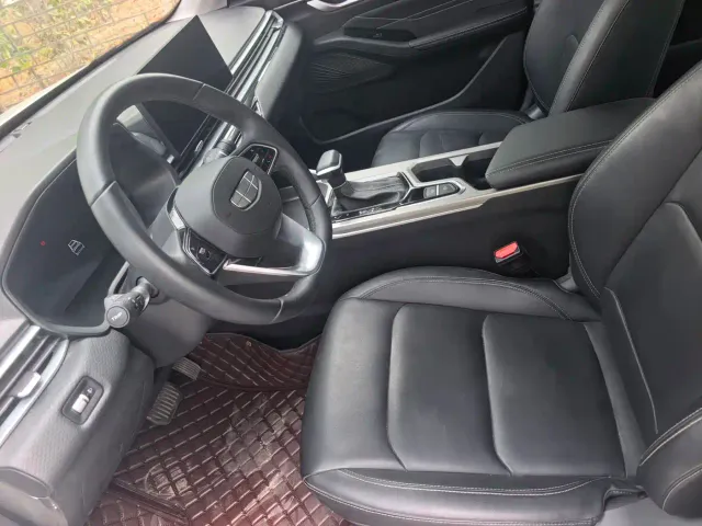 Geely Emgrand — Фото автомобиля 4