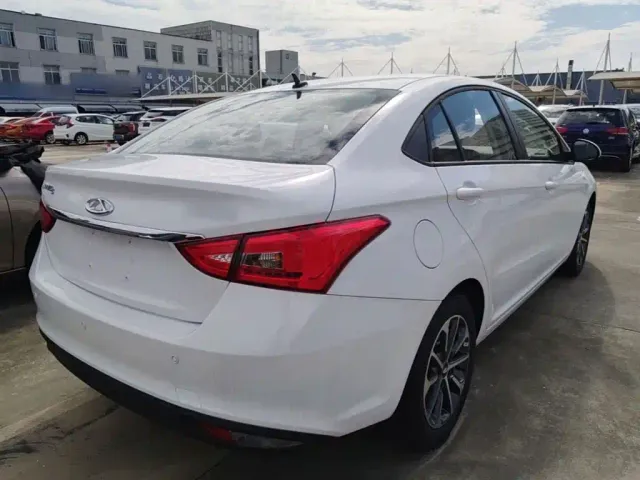 Chery Arrizo 5 — Фото автомобиля 6