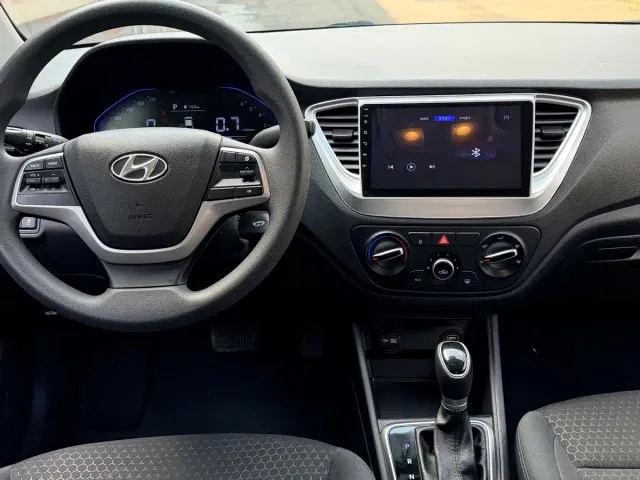 Hyundai Verna — Фото автомобиля 19