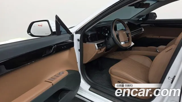 Hyundai Grandeur GN7 — Фото автомобиля 15