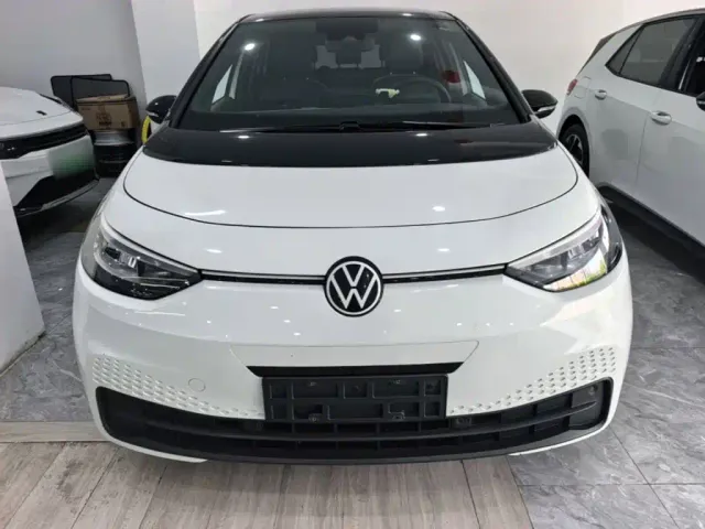 Volkswagen ID.3 — Фото автомобиля 2